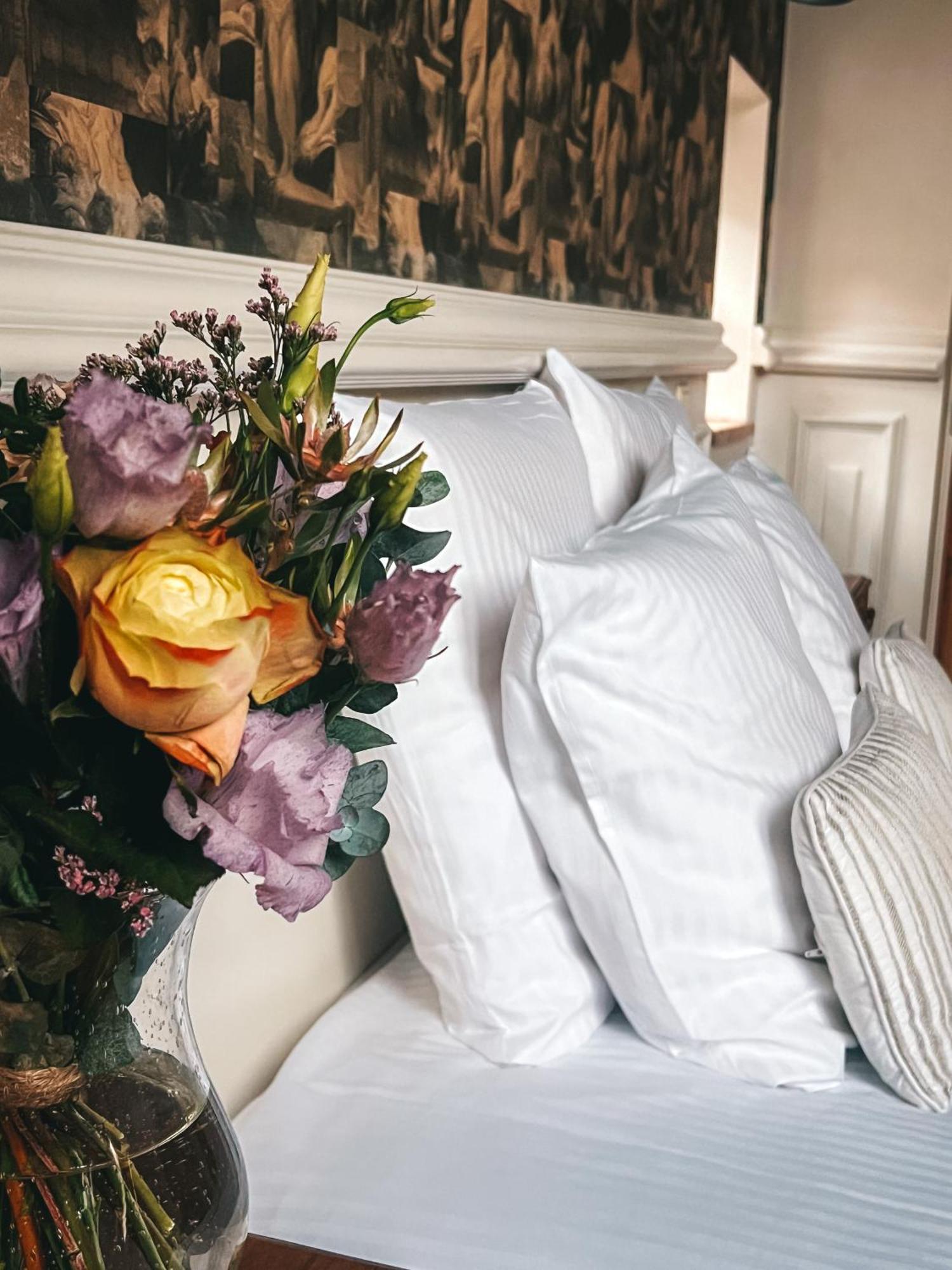 B&B Number 11 Exclusive Guesthouse Μπριζ Εξωτερικό φωτογραφία